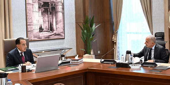 رئيس الوزراء: استعداد كامل لدعم استثمارات القطاع الخاص بالمثلث الذهبي