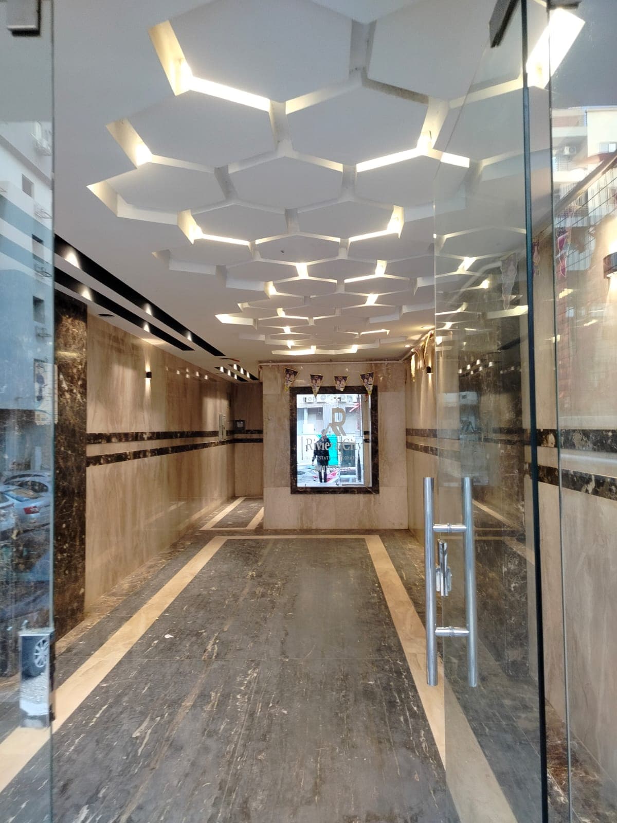 Gallery image 1